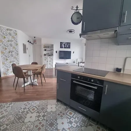 アパート Lumineux Proche Montmartre パリ